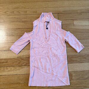 EXPRESS Light Pink XS Cut-out V & Shoulder Top